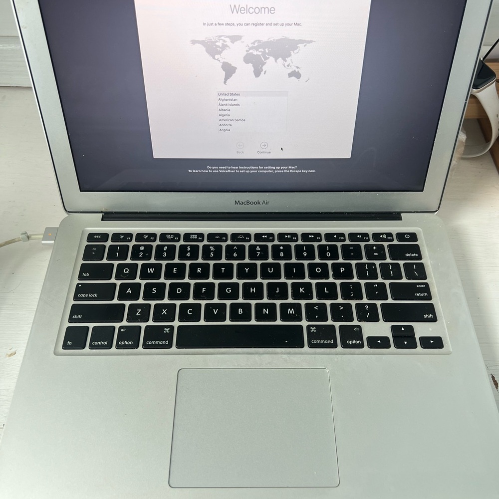 Apple MacBook Air
